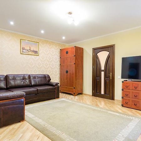 Apartment On Svobody 리비프 외부 사진